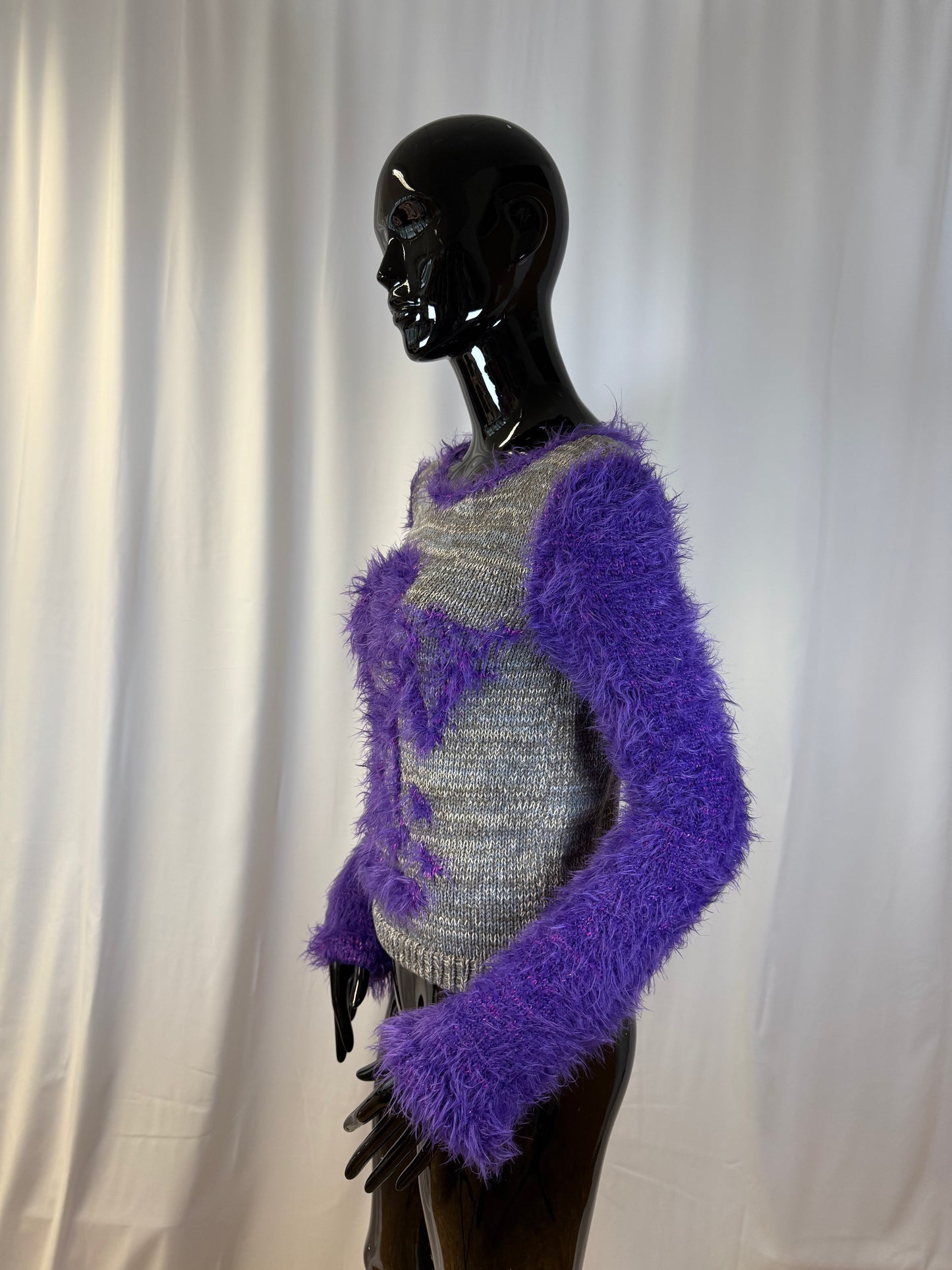 Peeing trans princess jumper grey/purple