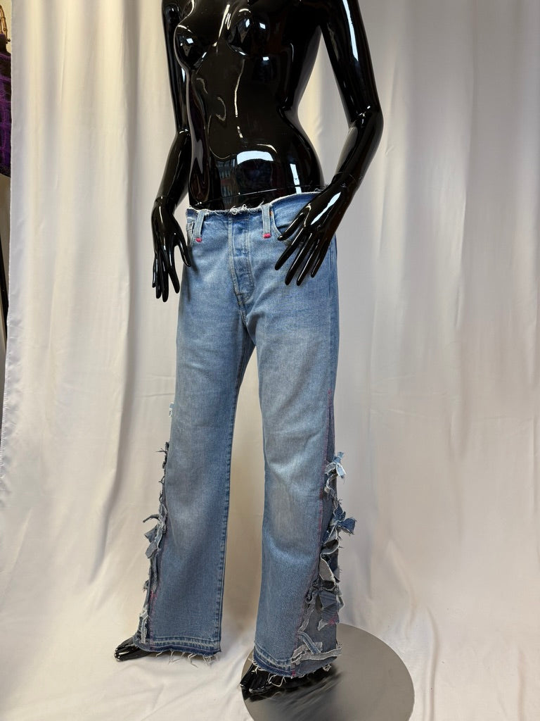 Low-waist jeans bow