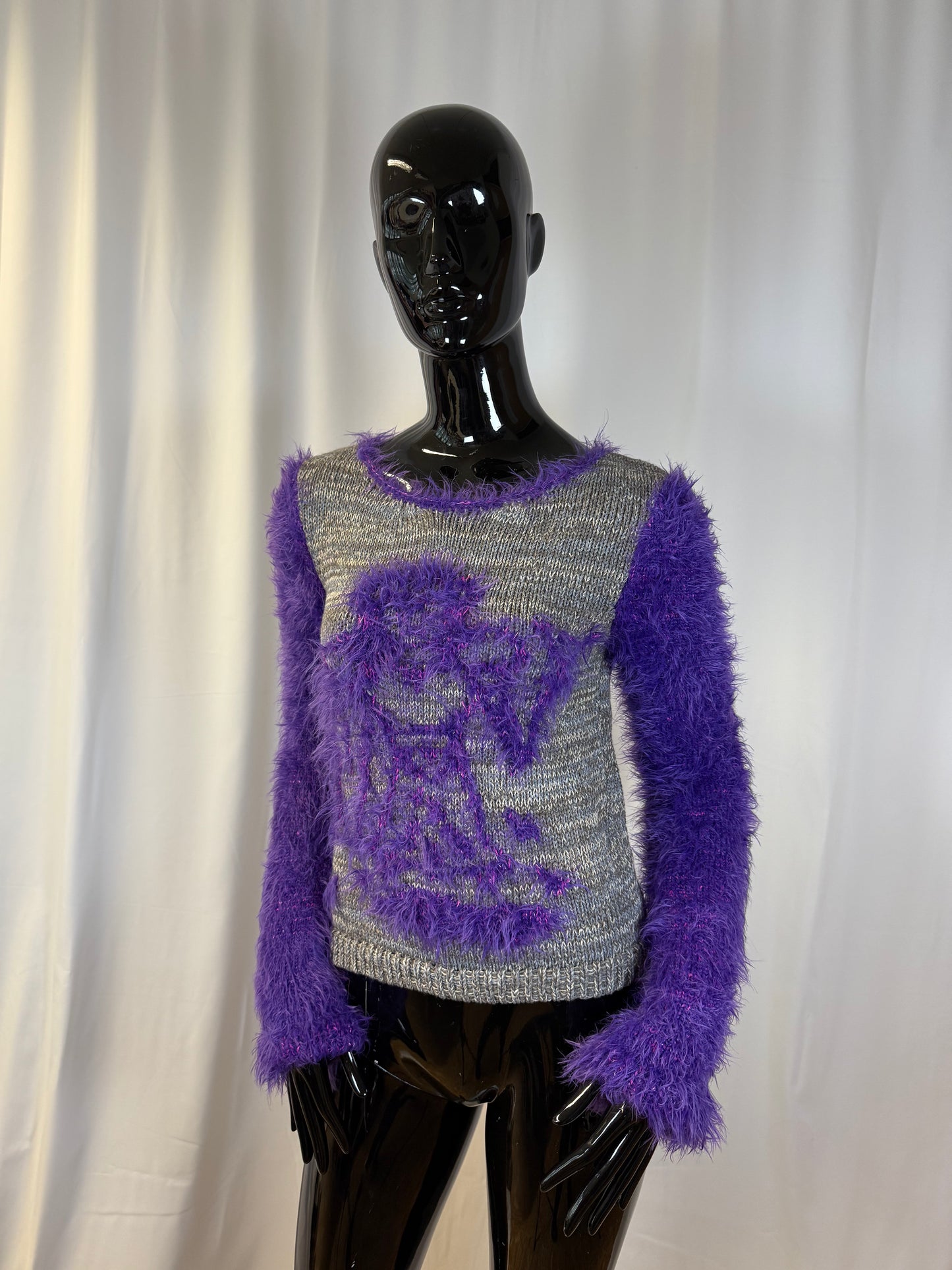 Peeing trans princess jumper grey/purple