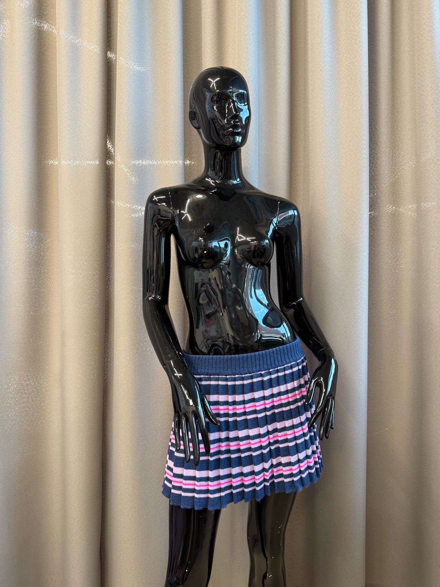 Stripey pleated skirt