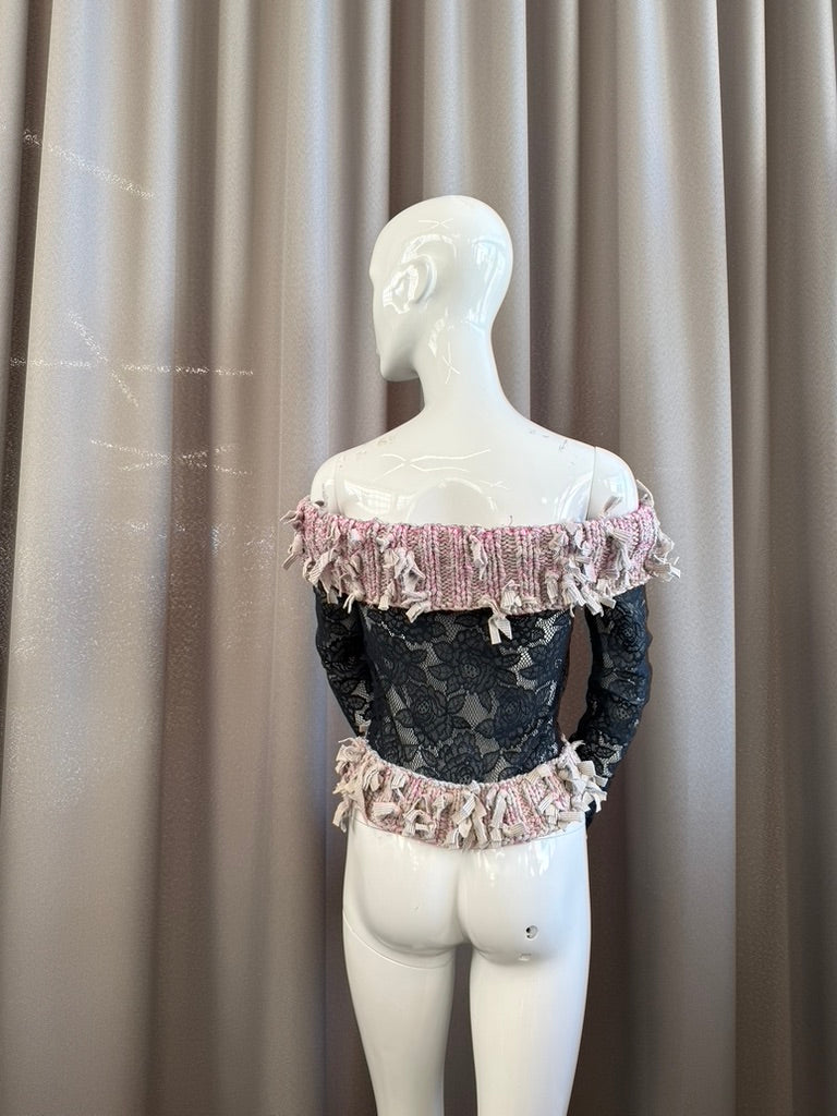Chunky lace top