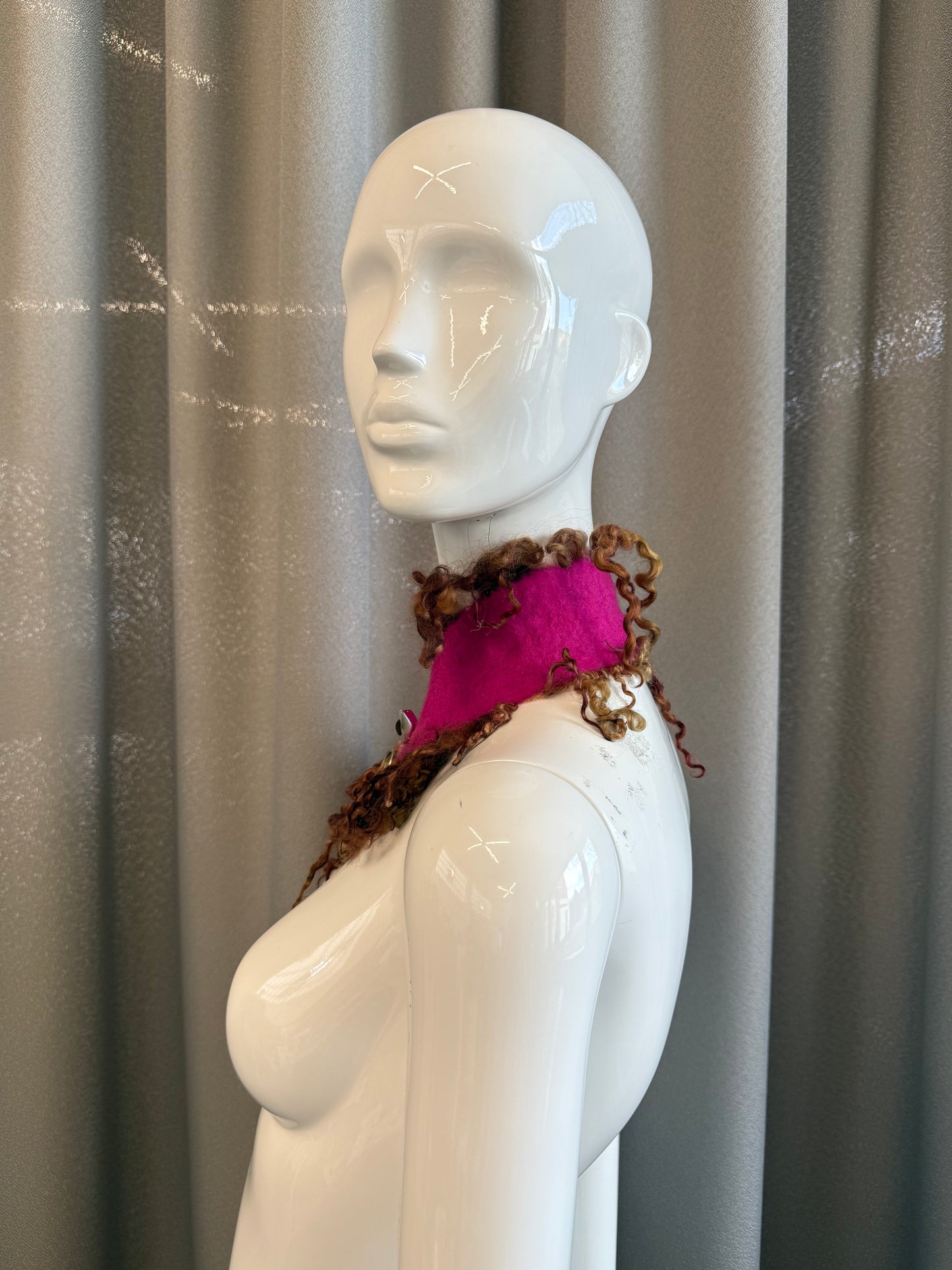 Milena felted collar pink