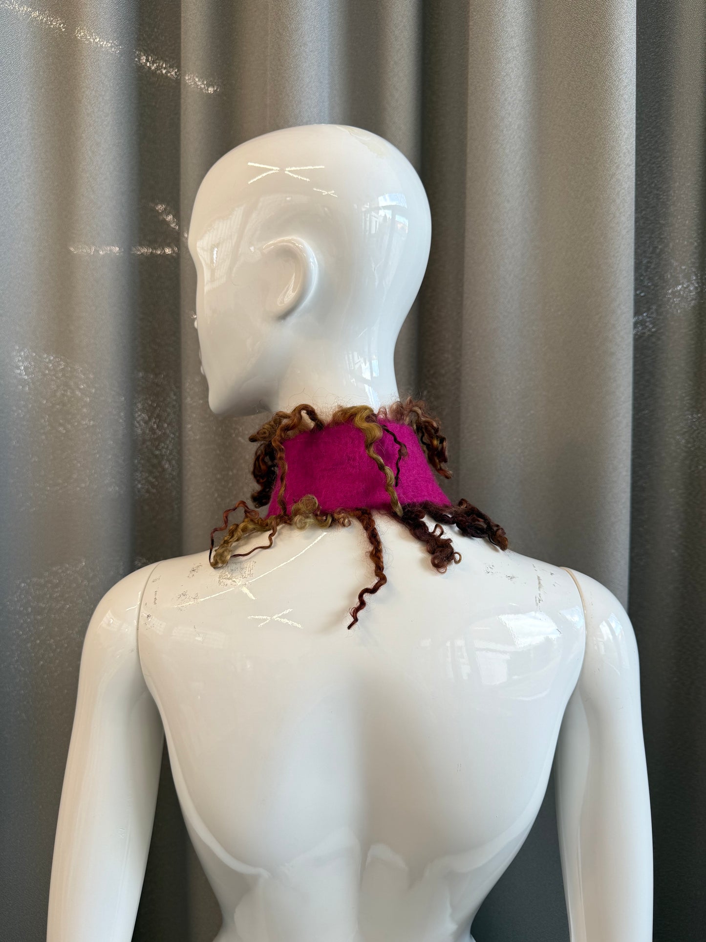 Milena felted collar pink