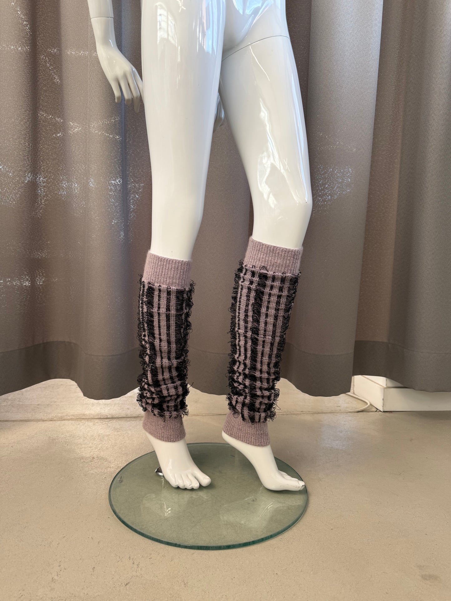 Hairy leg warmers purple