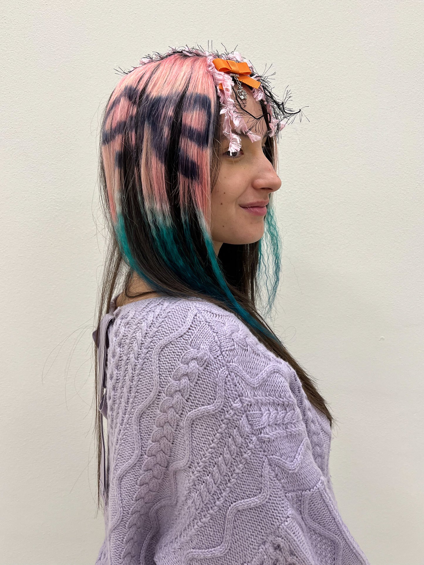 Wig bow
