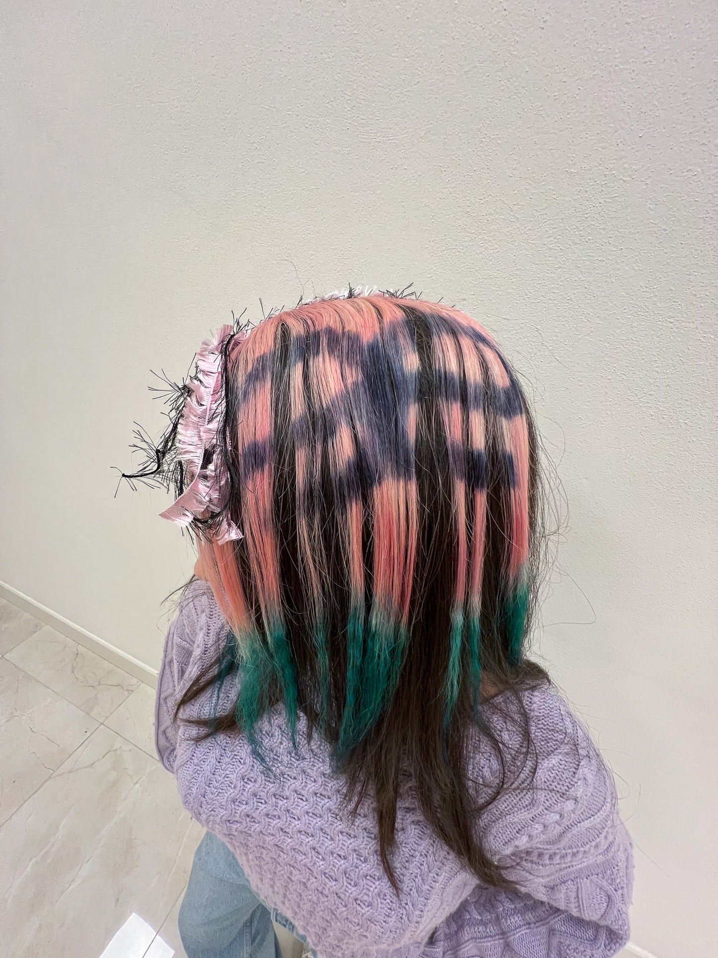 Wig bow