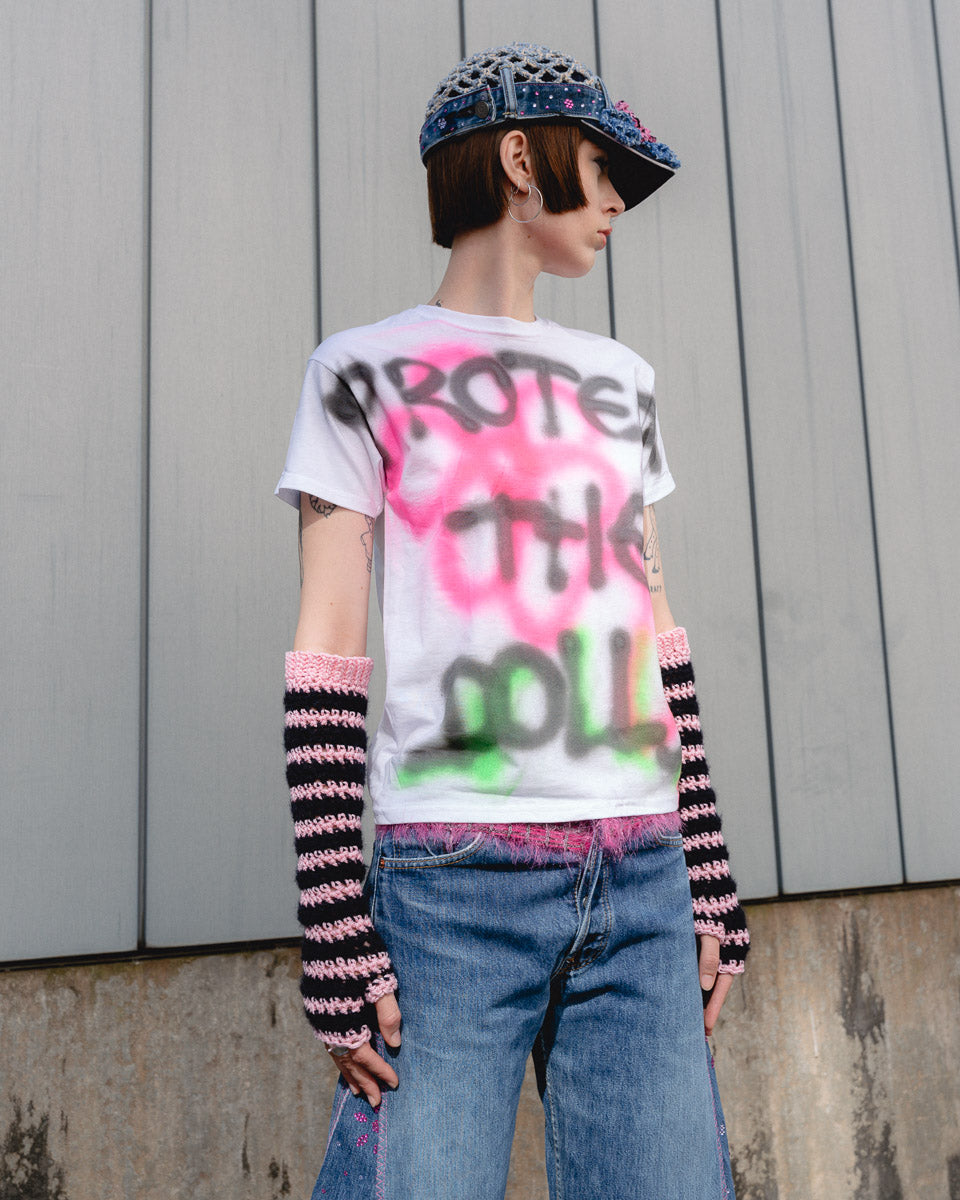 T-Shirt "Protect the Dolls"