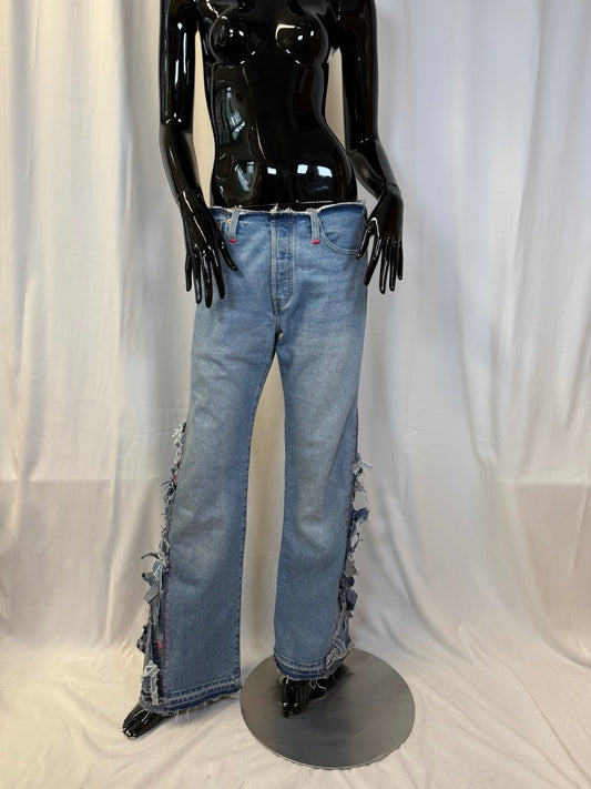 Low-waist jeans bow
