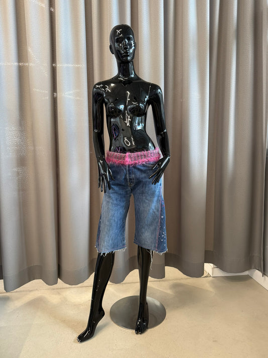 Low-waist short jeans with knitted waist band