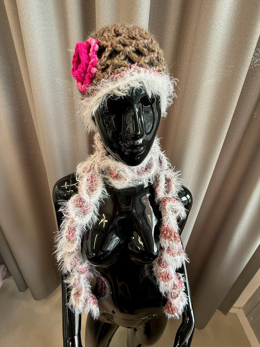 Love Duo flower crochet hat
