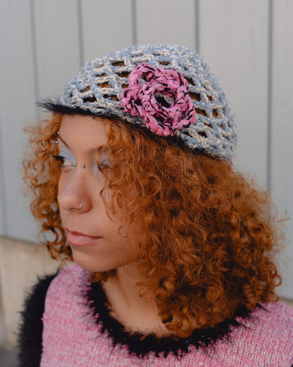 Love Duo flower jeans crochet hat