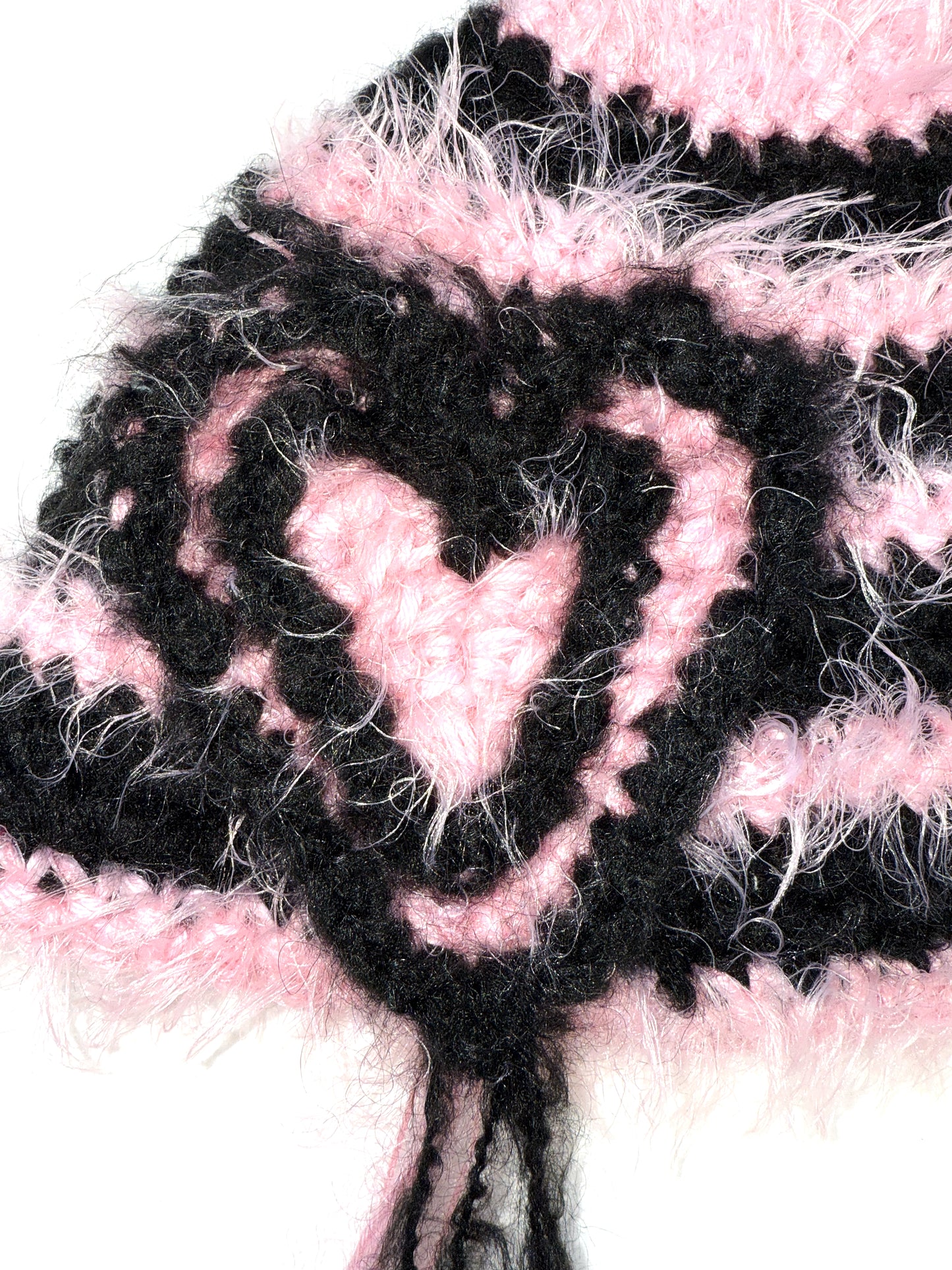 Hairy love hat rose/black